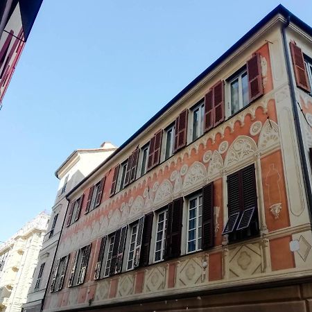 Mistrangelohome 3 - Appartamento In Pieno Centro Savona Exterior photo