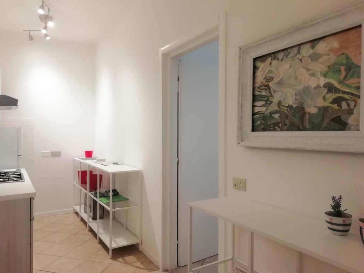 Mistrangelohome 3 - Appartamento In Pieno Centro Savona Exterior photo